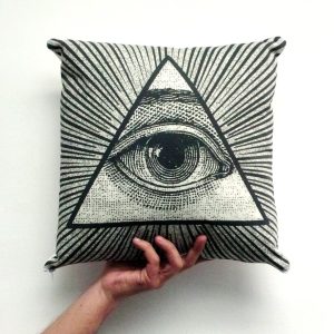 Funda cojín Ojo que todo lo ve