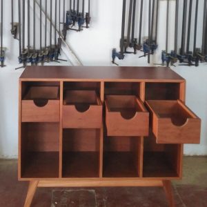 Mueble para discos “Alldayer”