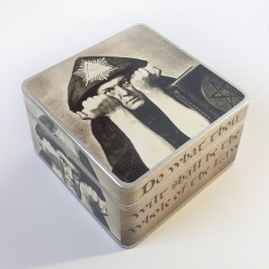 Caja Aleister Crowley