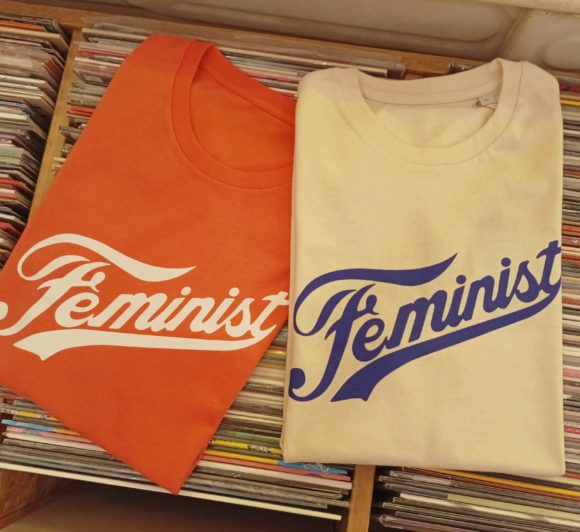 Camiseta FEMINIST blanco natural - Imagen 4