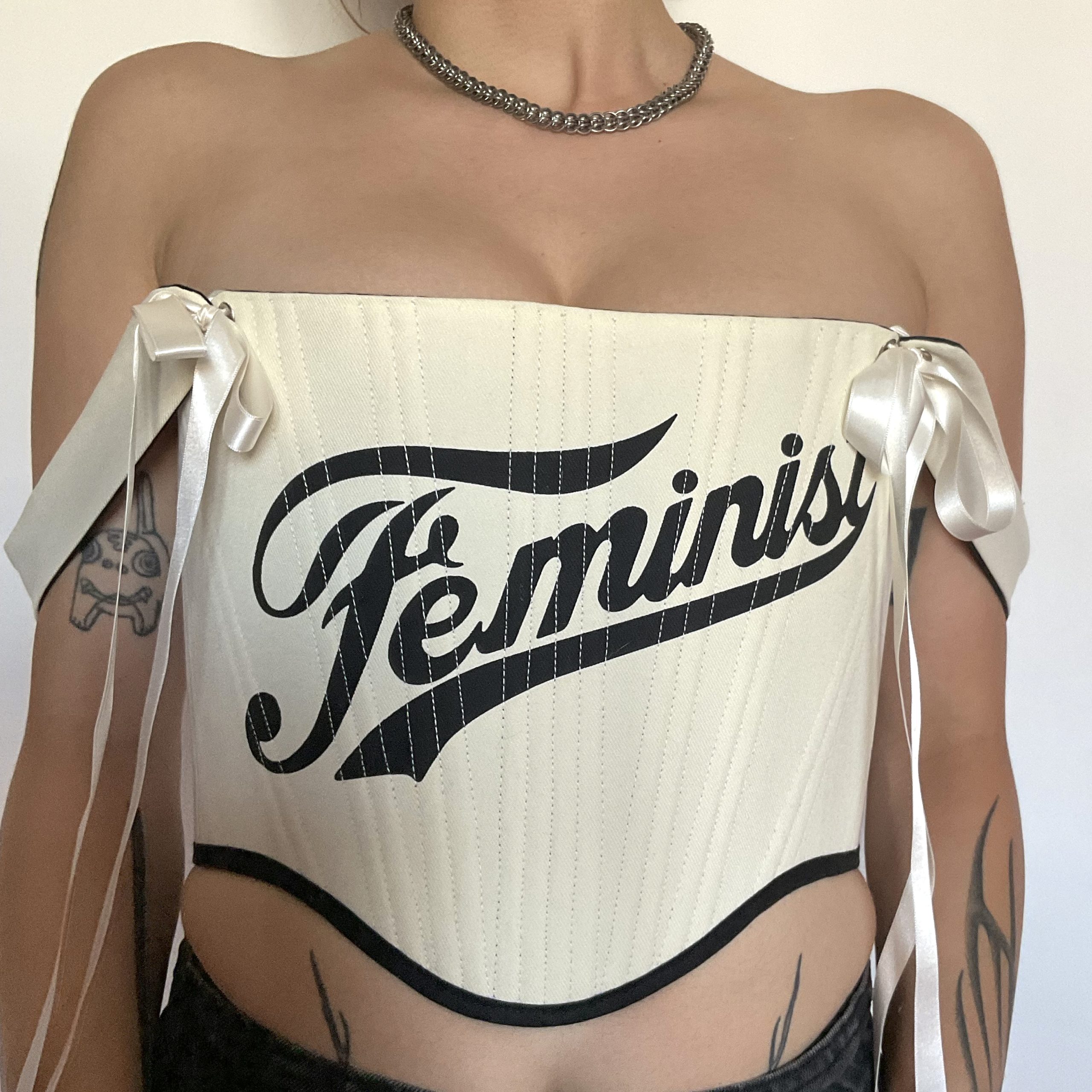 Corsé Feminist - Imagen 4